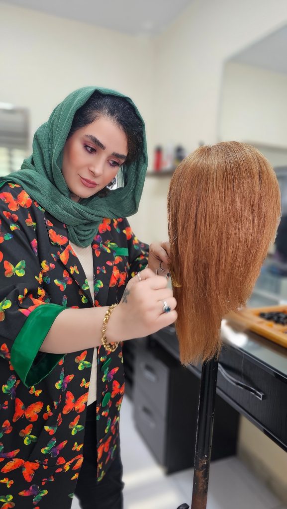 آکادمی کوتاهی مو آتنا حاجی تهران سعادت آباد